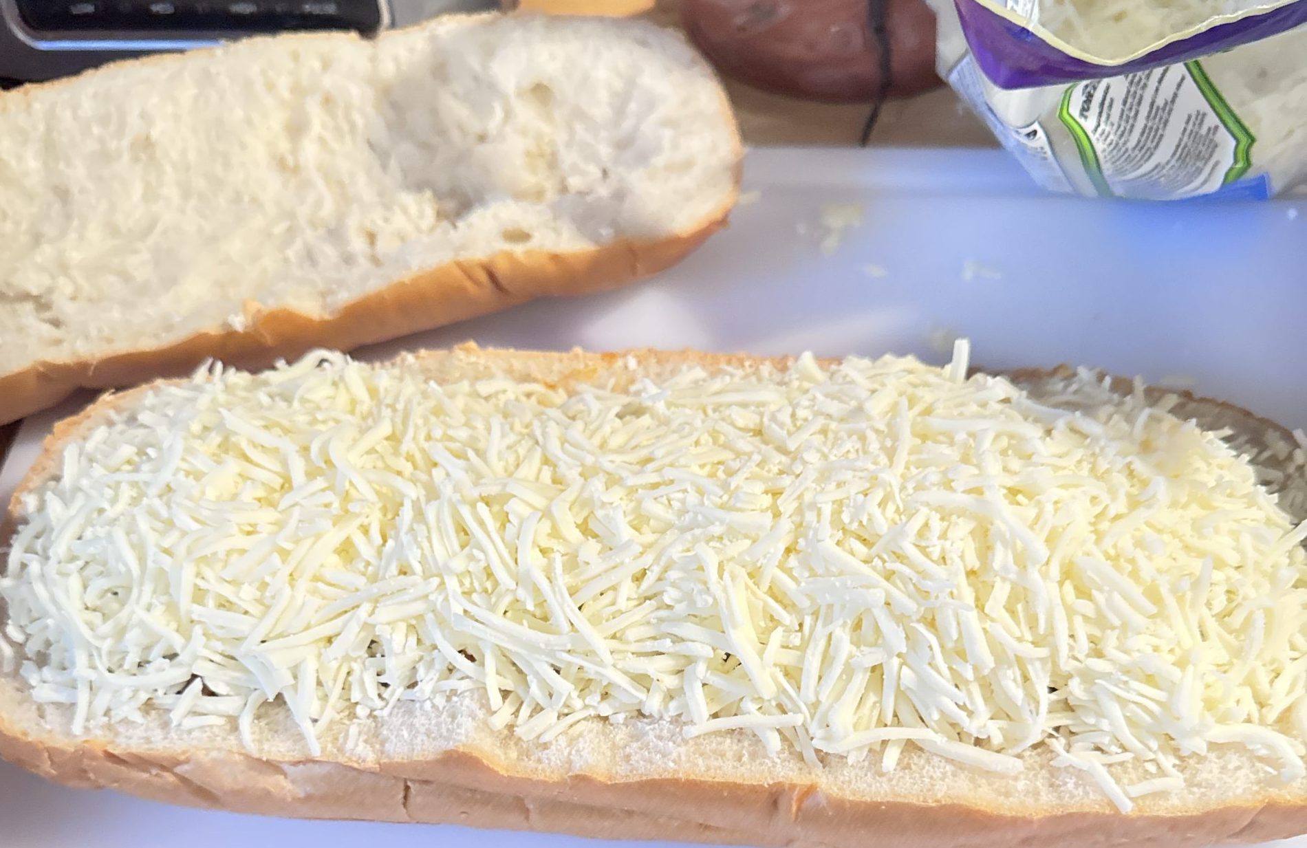 Sandwich with cheese topping